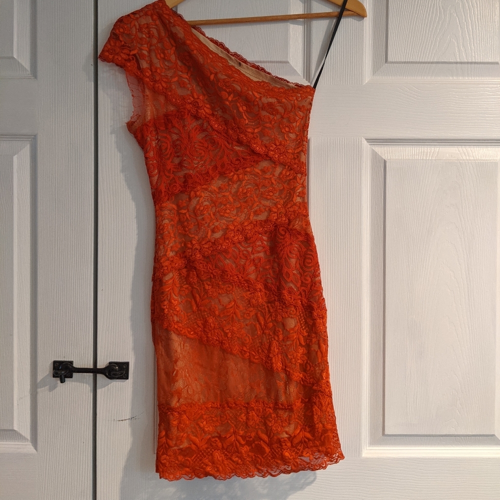 Red lace Bebe One shoulder bodycon dress - xs